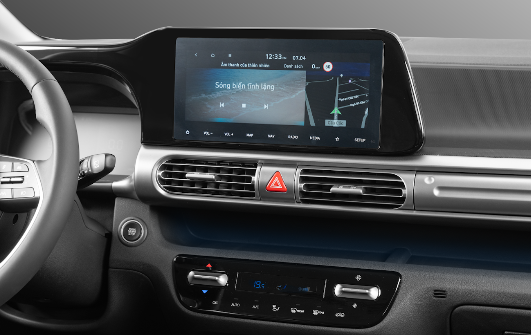 Màn hình 10.25 inch cùng Apple Carplay/Android Auto không dây